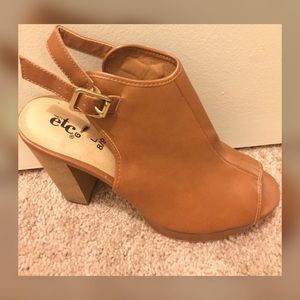 Wedge shoes